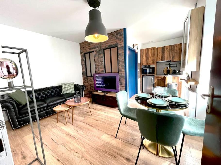 Le Charly - Magnifique Appartement Hypercentre 波城 外观 照片